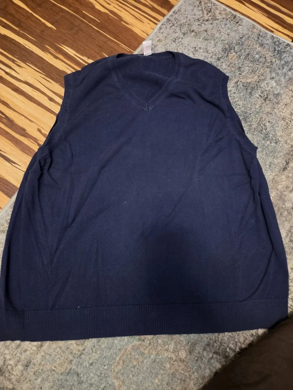 Old Navy classic neck